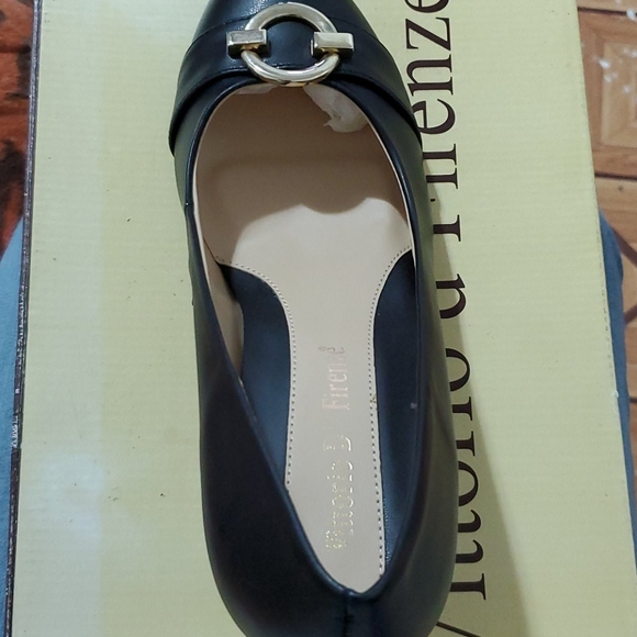 Shoes - Picture 3 of 5